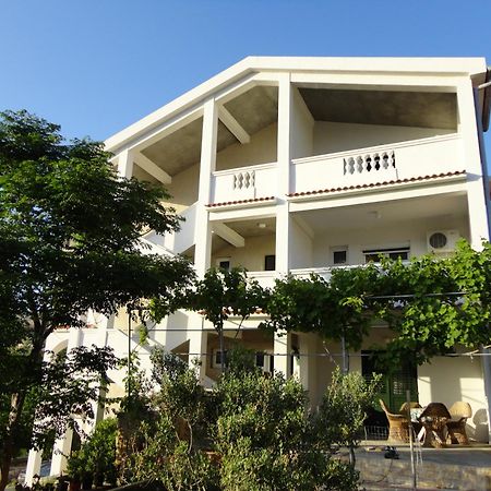 Apartments Edina Pag Town Exterior photo